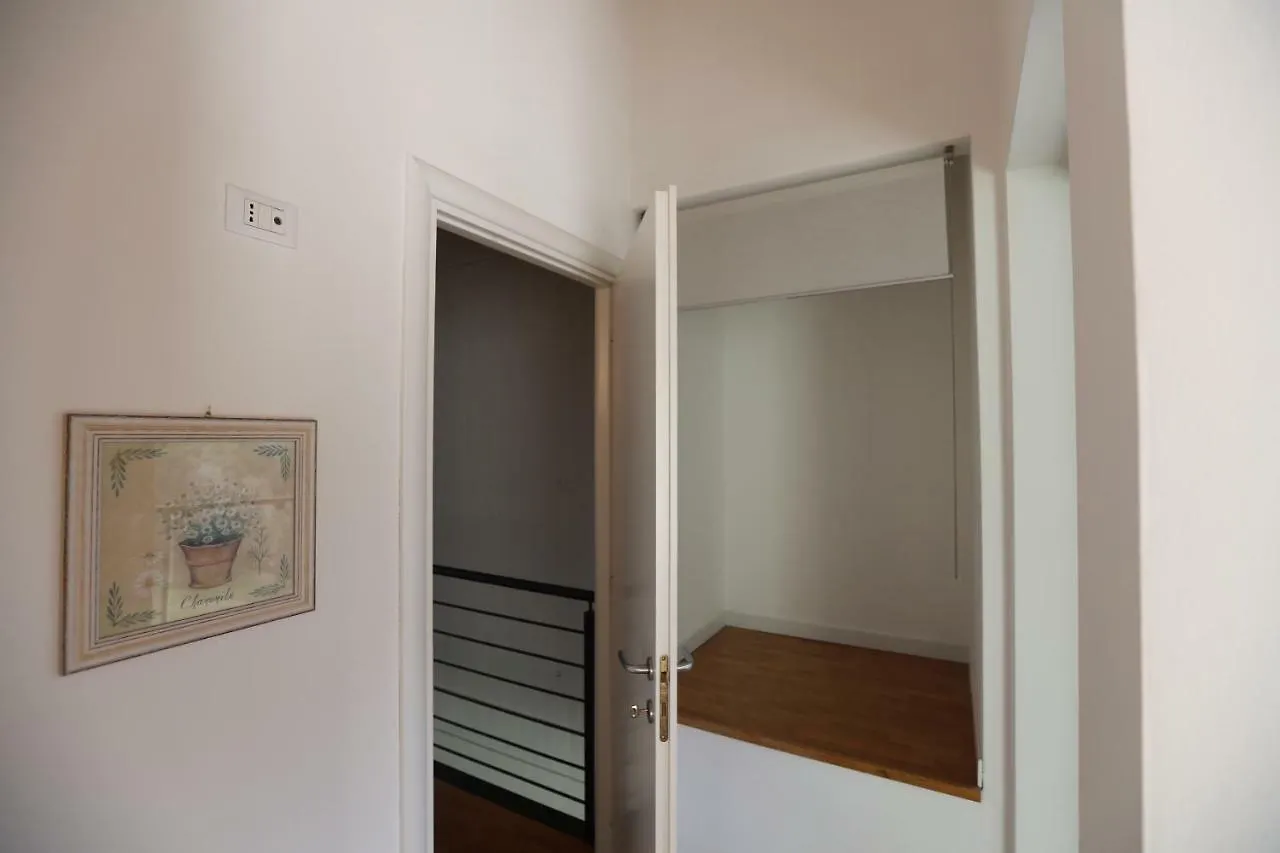 Casa Vigole Villa Toscolano Maderno 0*,  İtalya